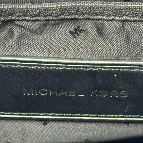 Michael kors Cooper Black Flat Camera Crossbody Bag - Picture 11 of 13